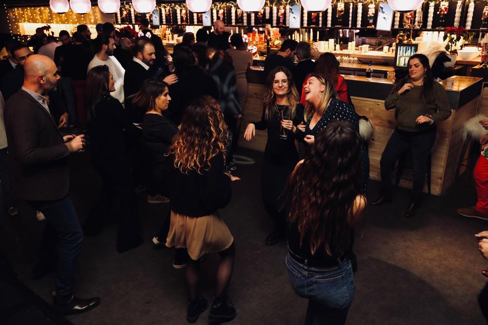 Soirée d'équipe dans un bar privatisé