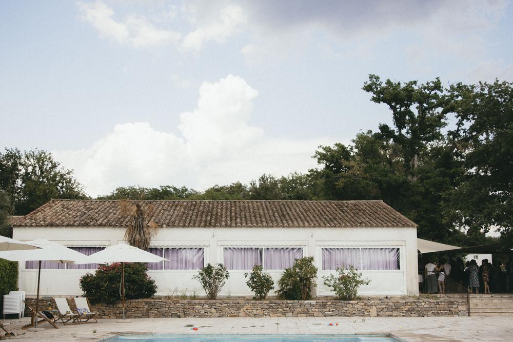 Domaine provençal avec piscine, lieu d'un offsite