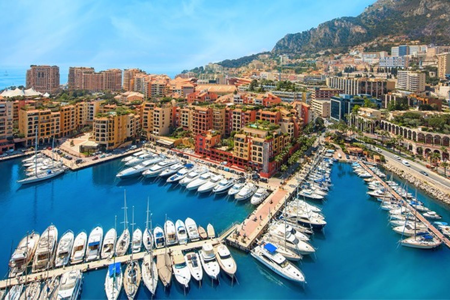 Le port de Fontvieille au pied de Monaco